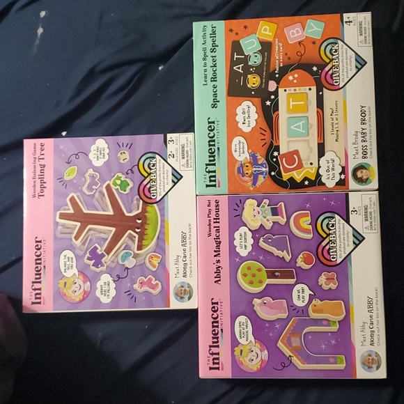 : 3 new The Influencer initiative creative imagination play sets - Picture 1 of 8